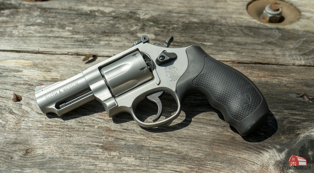 the s&w model 66 combat magnum balances ease of shooting with ease of carrying