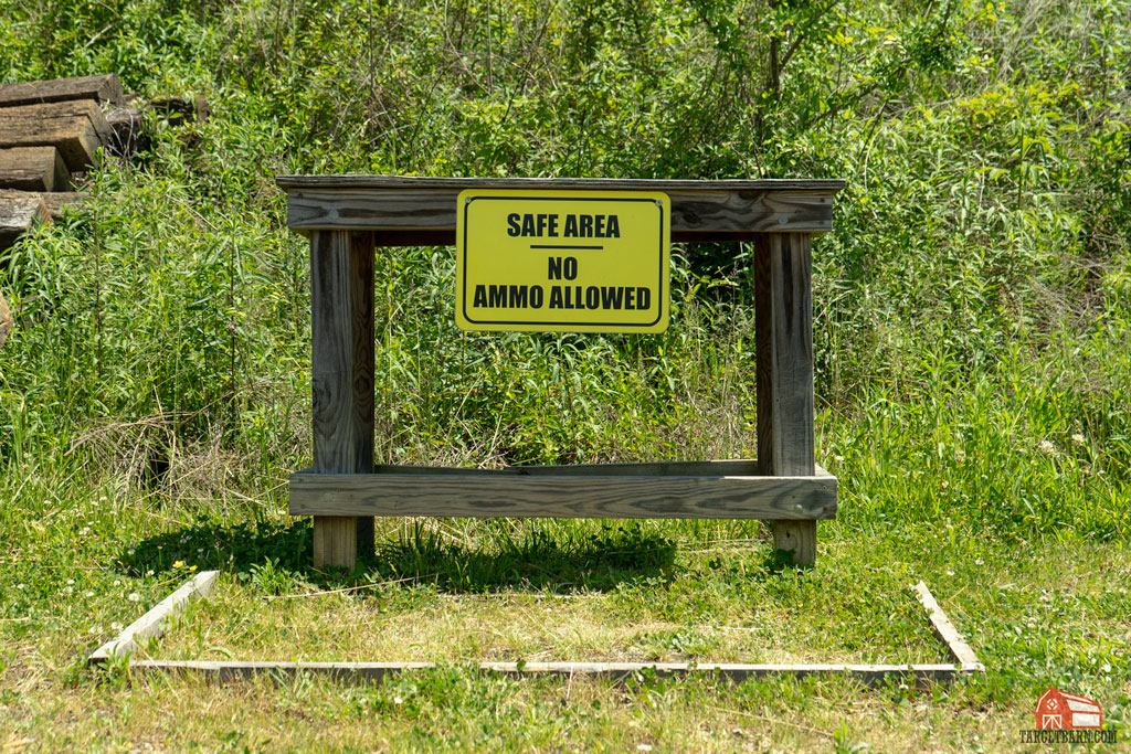 a safe area table at a uspsa match where no ammunition is allowed