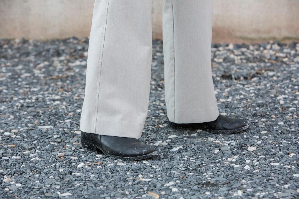 Where to position feet for recoil management