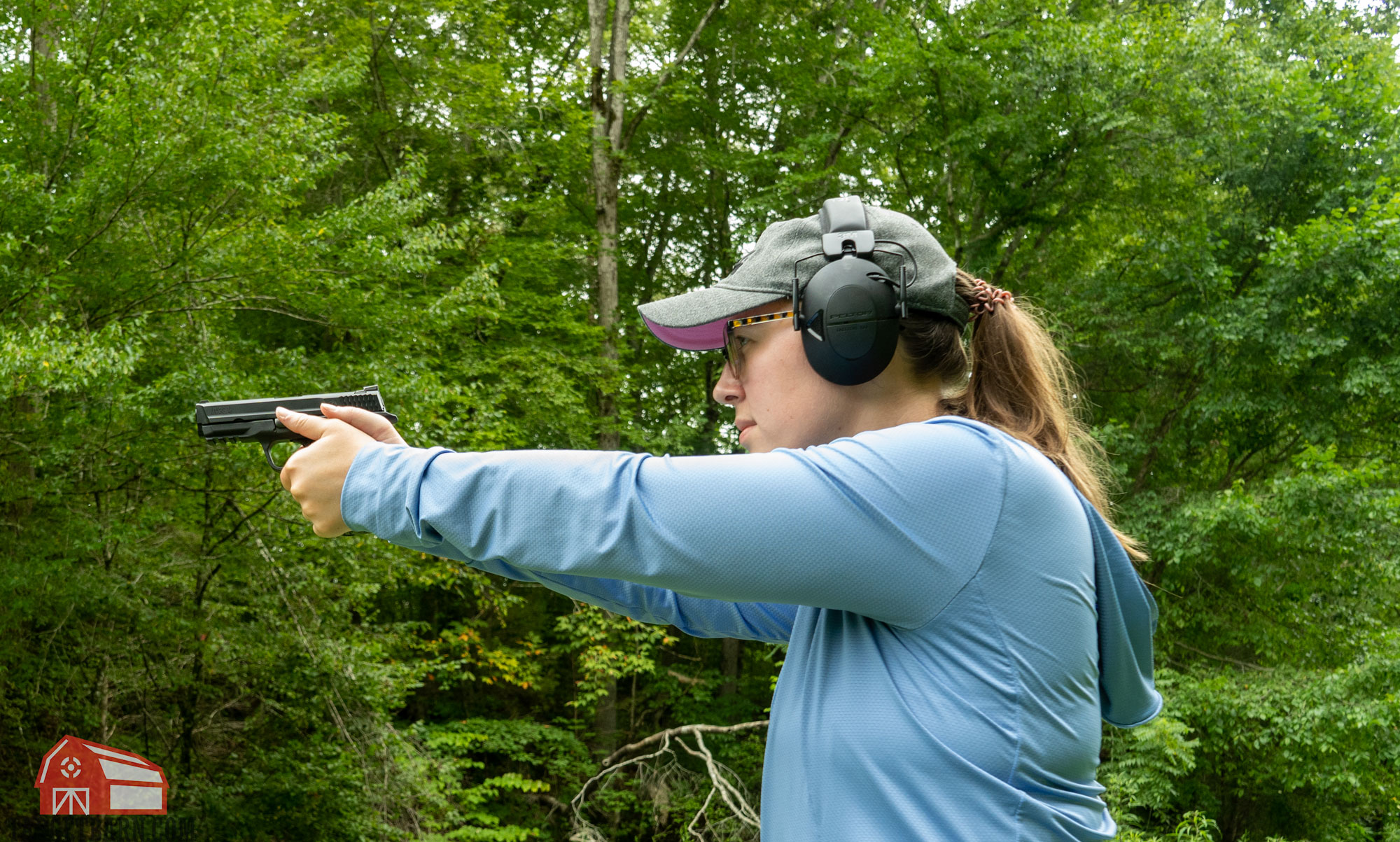 the author shooting a smith & wesson m&p40 pistol